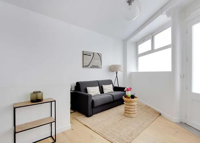Accueillant Et Moderne - 2Br 4P - Sacre Coeur