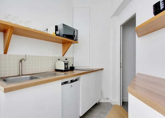 Accueillant Et Moderne - 2Br 4P - Sacre Coeur